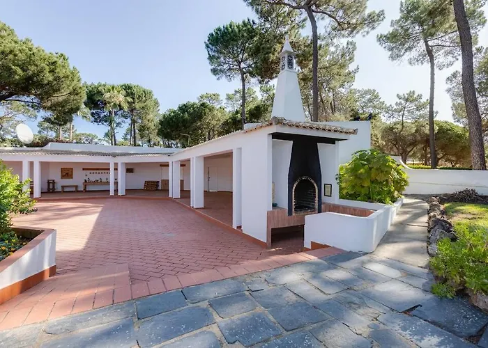 Apartmán Planalto - Cosy House For 4 In A Private With Pool At Vilamoura Quarteira