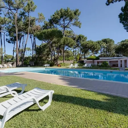 Apartment Planalto - Cosy House For 4 In A Private With Pool At Vilamoura *
